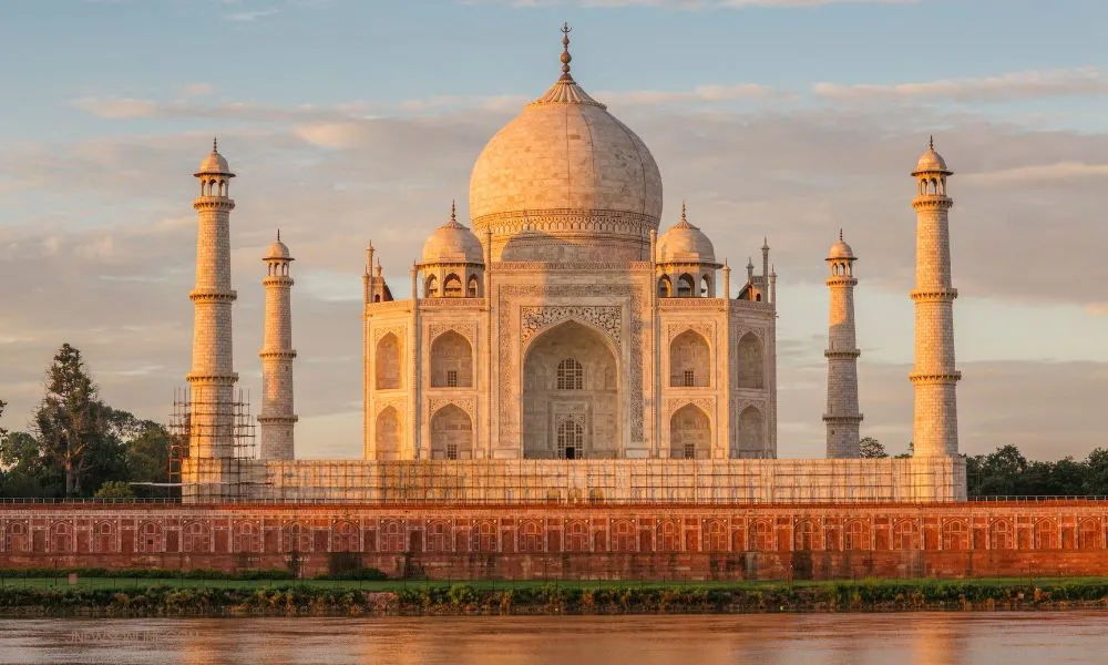 sejarah-taj-mahal